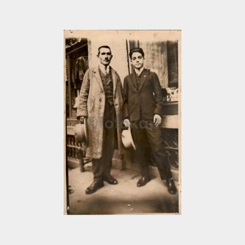 Şapkalı İki Adam Fotoğraf