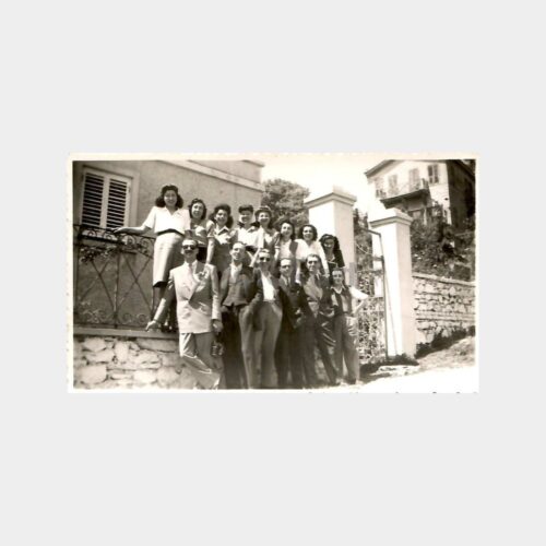 1947 Büyükdere Aile Görünüş Fotoğraf
