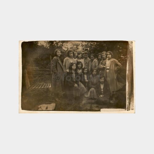 1932 Büyükdere Genç Kızlar Fotoğraf