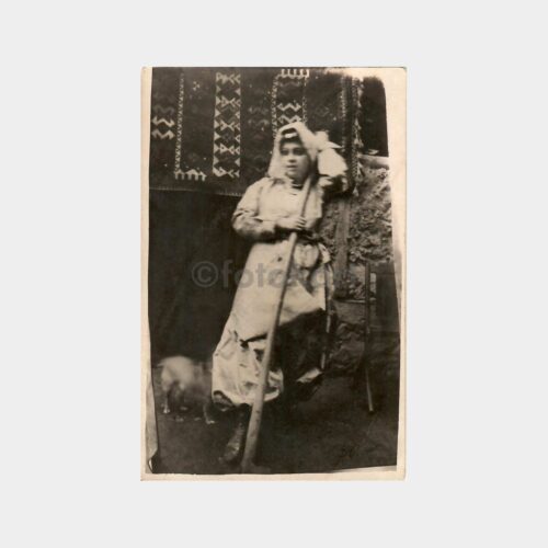 Folklorik Giysili Kadın Fotoğraf