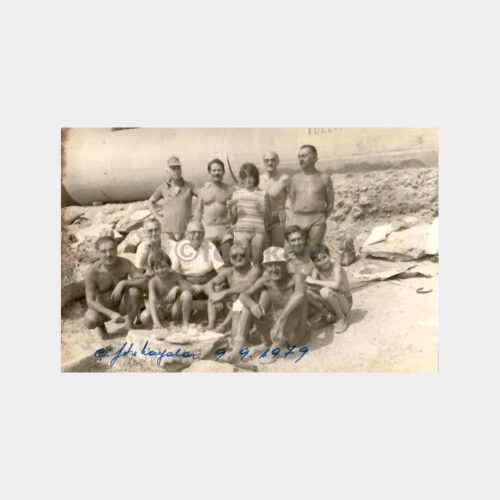 1979 Mudanya Çiftekayalar Plaj Grup 2 Adet Fotoğraf