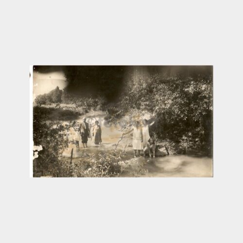1931 Muş Erencik Aile Derede Gezinti Fotoğraf