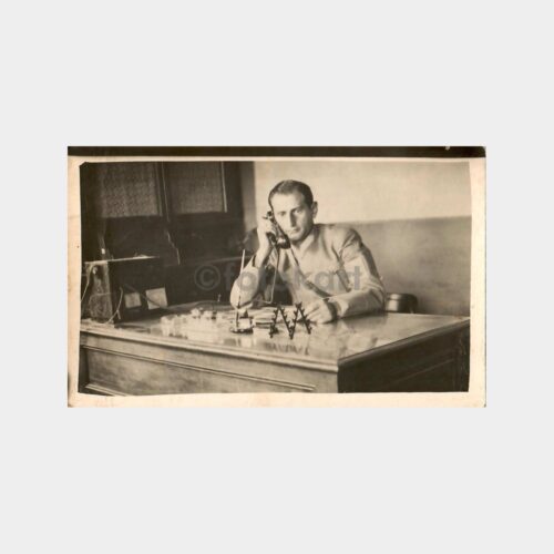 Subay Komutan Masasında Görünüş Fotoğraf