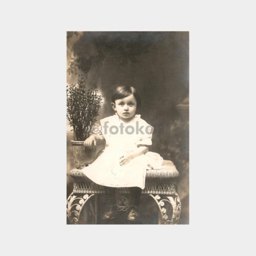 Çocuk -Arka Plan- Stüdyo Fotoğraf