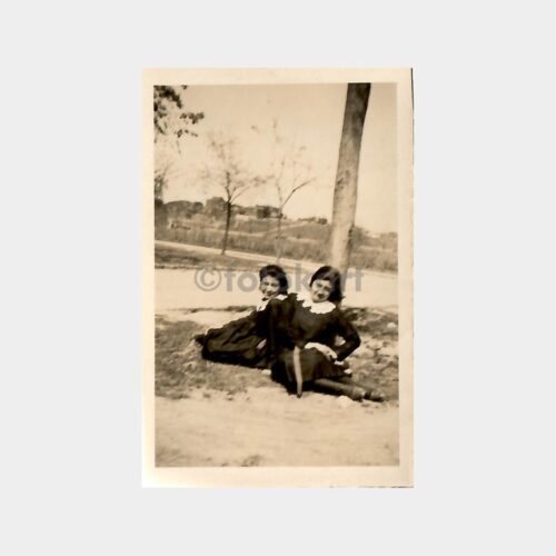 1932 Kız Öğrenciler Görünüş 2 Adet Fotoğraf