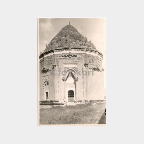 1936 Niğde Kümbet Görünüş Fotoğraf
