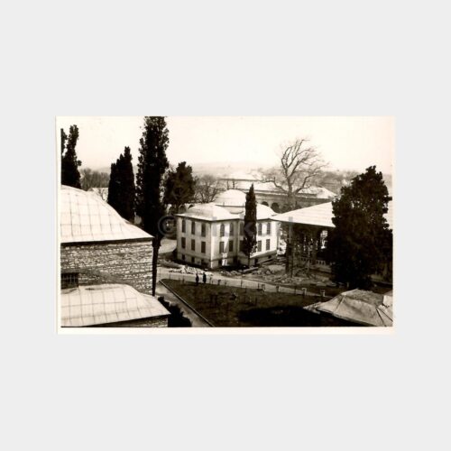 1942 Topkapı Sarayı Avlusu 2 Adet Fotoğraf